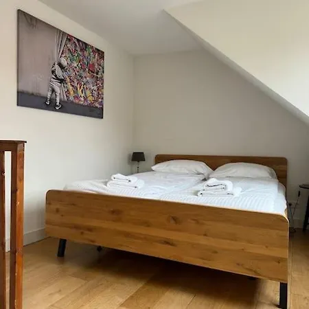 Hello - Zomerhuis Quarles Van Uffordstraat 89 *