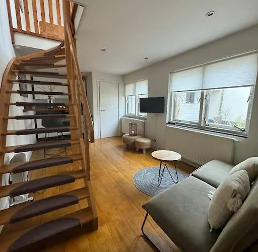 Hello - Zomerhuis Quarles Van Uffordstraat 89 *